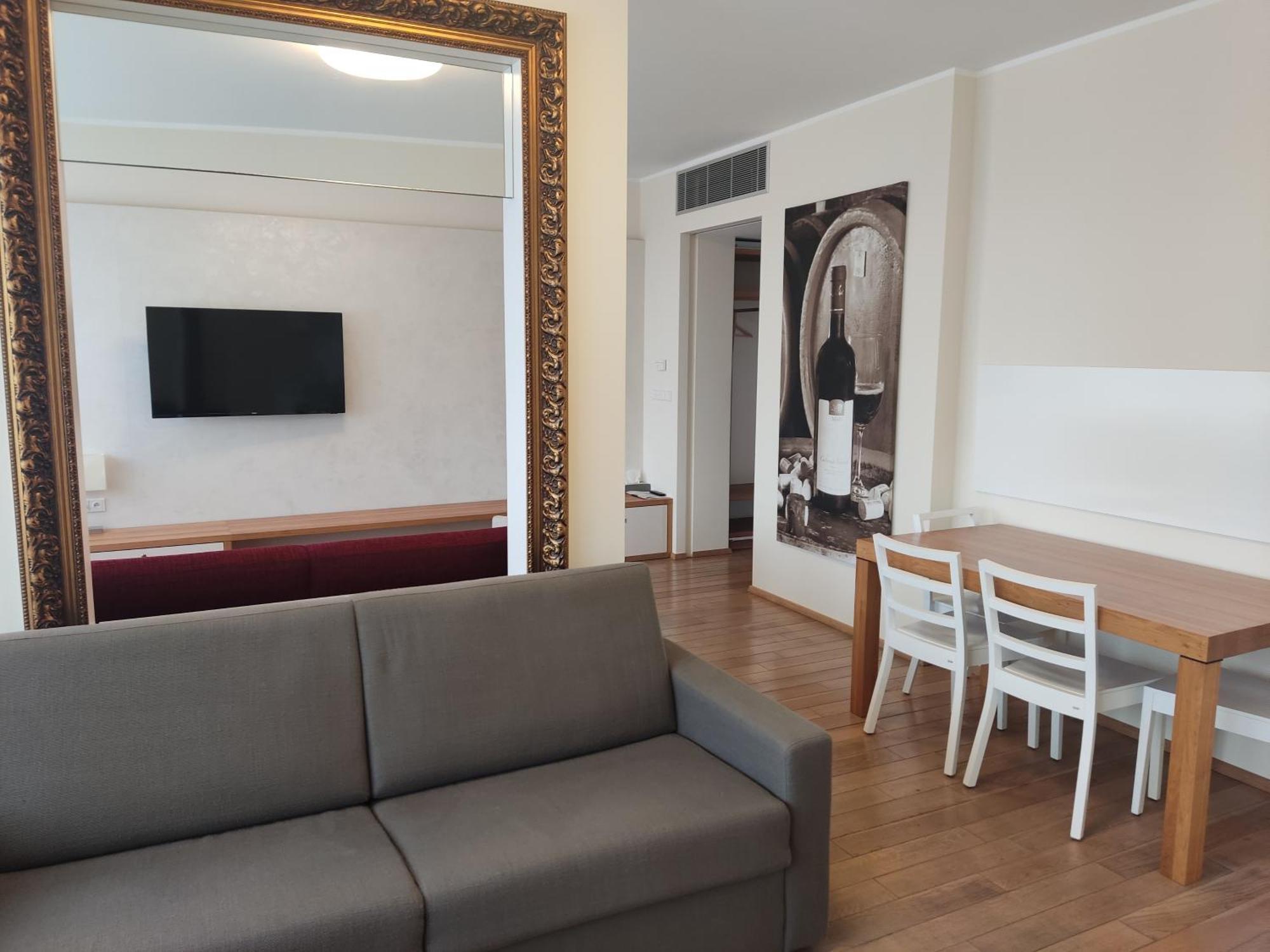 Hotel Madl Velké Bílovice Buitenkant foto